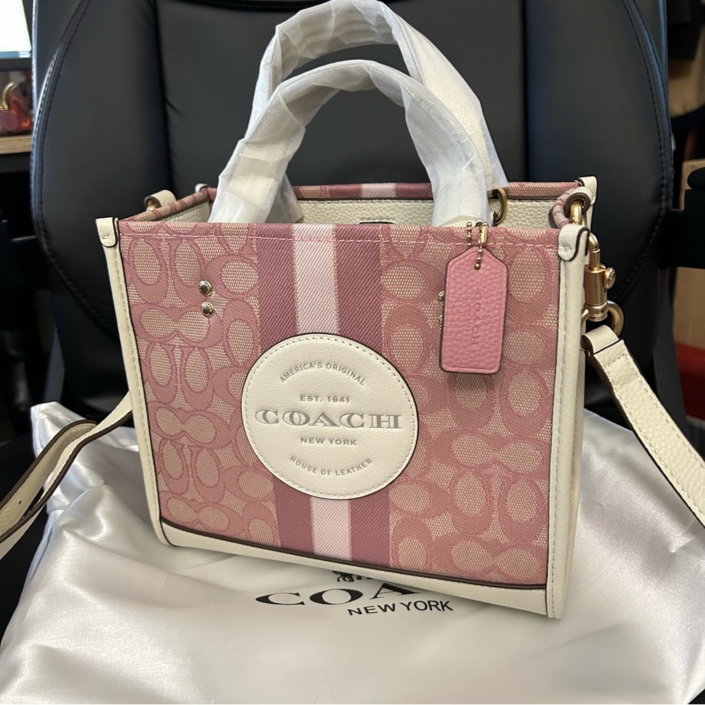 Dempsey Tote 22 In Signature Jacquard With Coach Patch And Heart Charm